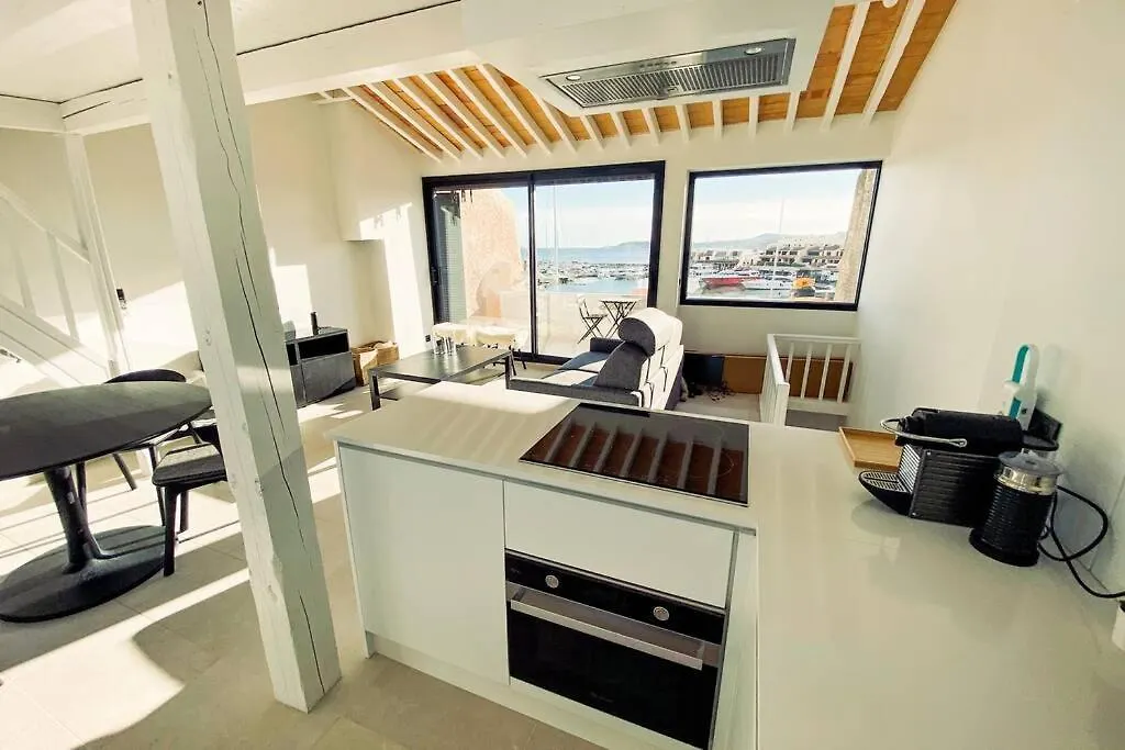 Luxe Penthouse Les Pieds Dans L'Eau Saint-Tropez 4 Apartment Cogolin