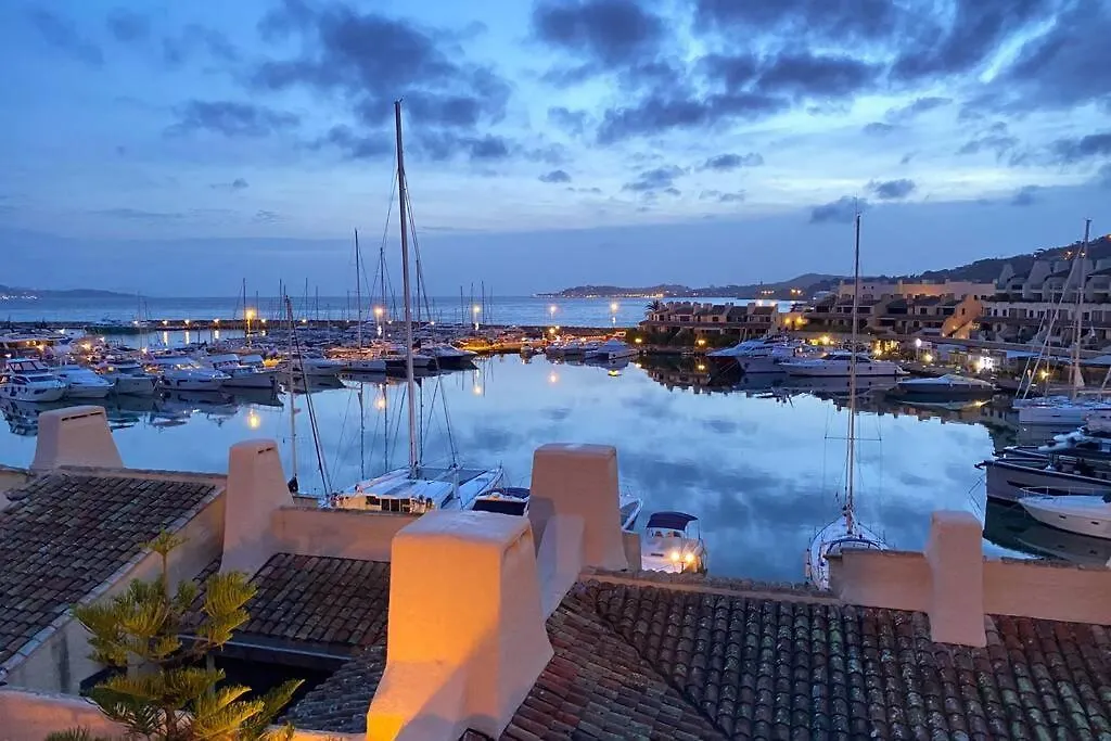 Luxe Penthouse Les Pieds Dans L'Eau Saint-Tropez 4 Apartment Cogolin