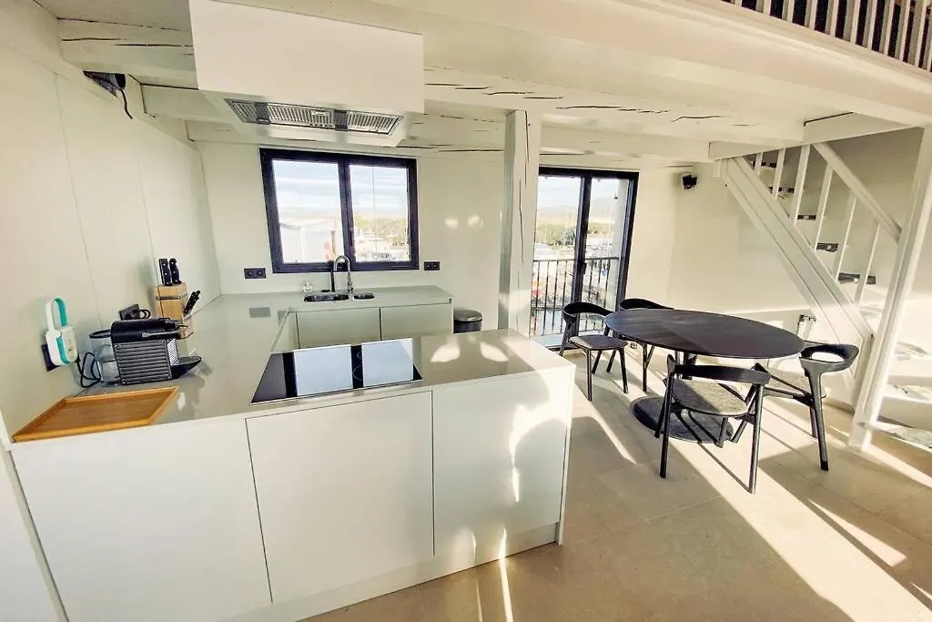 Luxe Penthouse Les Pieds Dans L'Eau Saint-Tropez 4 Apartment Cogolin
