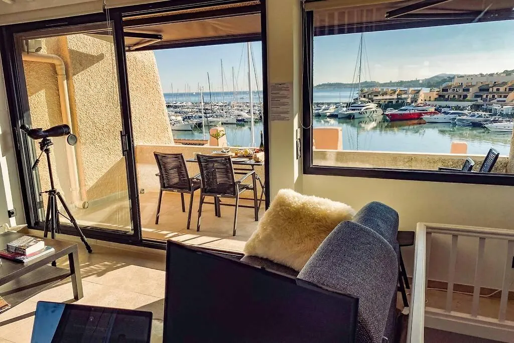 Luxe Penthouse Les Pieds Dans L'Eau Saint-Tropez 4 Apartment Cogolin France